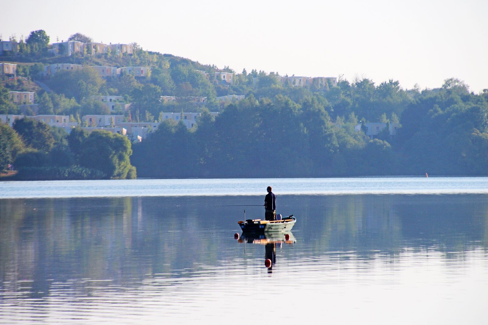 Canon EOS 700D (EOS Rebel T5i / EOS Kiss X7i) sample photo. Silent lake, morning calm photography
