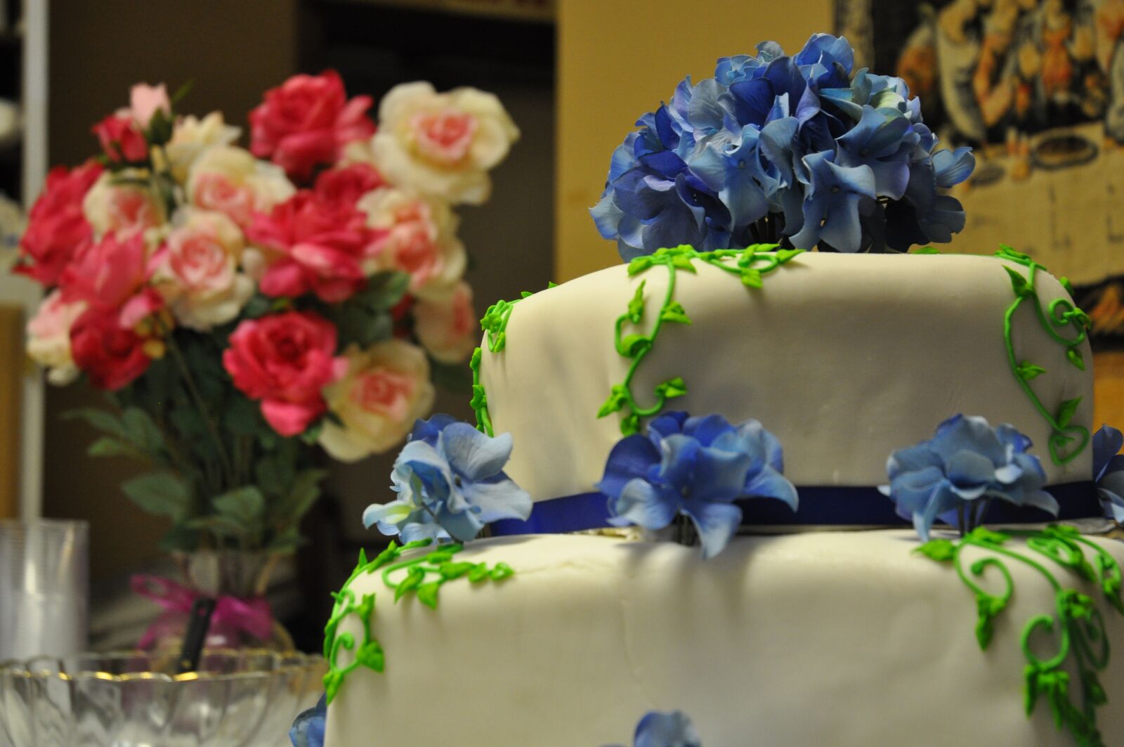 Nikon D5000 sample photo. Wedding cake, cake, wedding photography