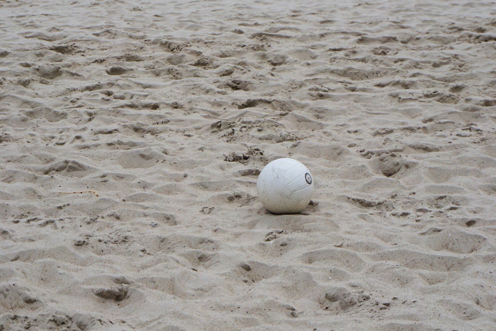 Sony a6000 sample photo. Ball, beach volleyball, volleyball photography