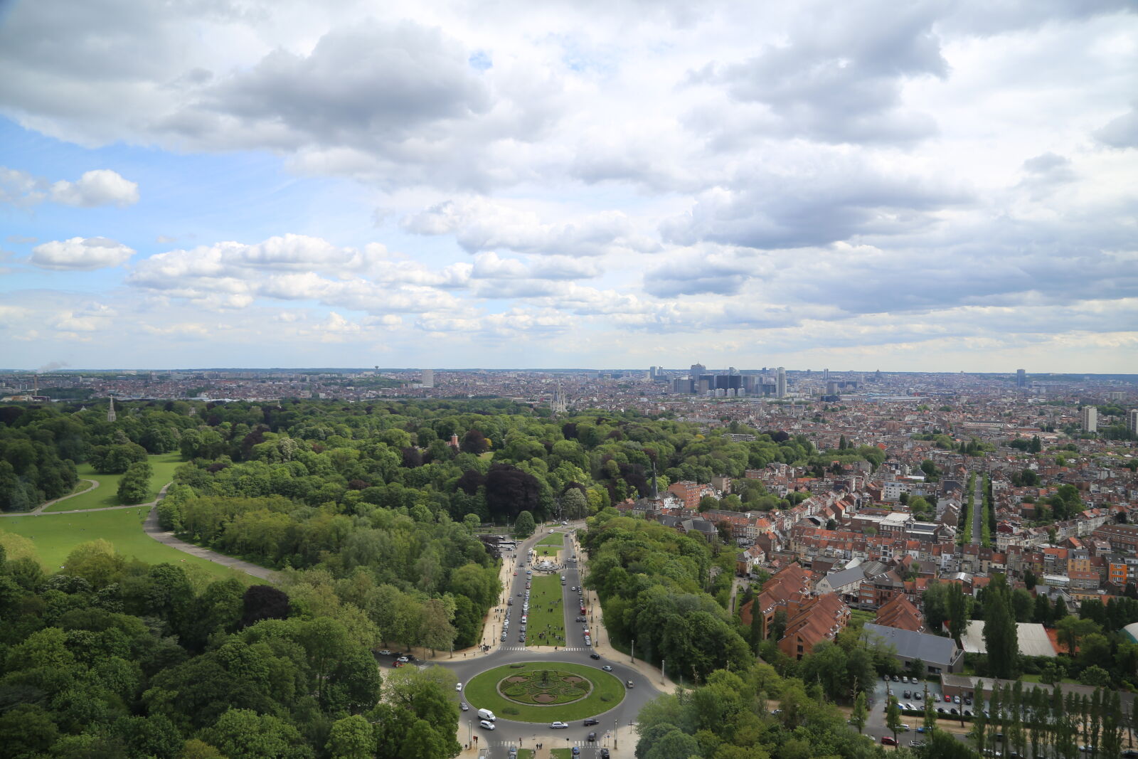 Canon EF 24-105mm F4L IS USM sample photo. Avenue, capital, forest, cover photography