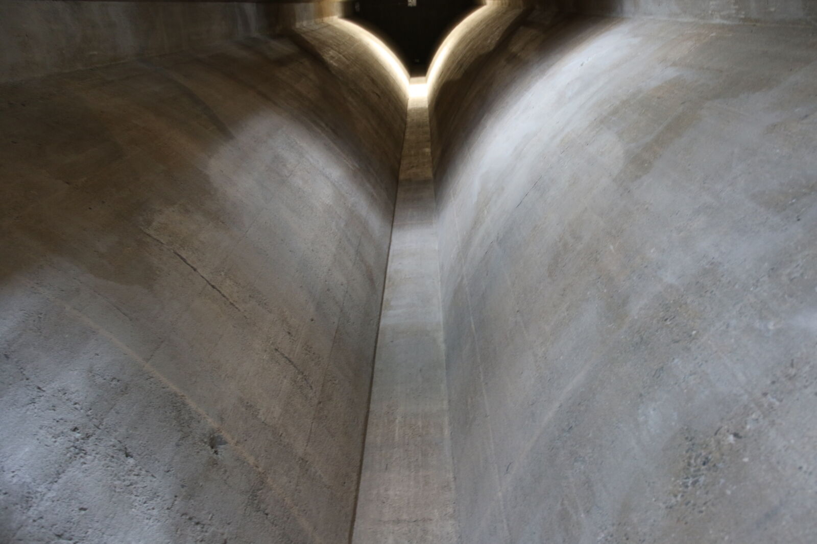 Canon EOS 7D Mark II sample photo. Architecture, concrete, design, engineering photography