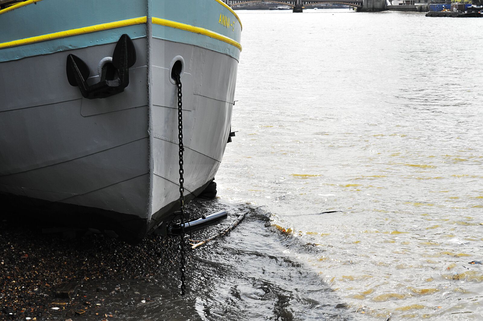 Nikon D3200 sample photo. Anchor, boats, bridge, chain photography