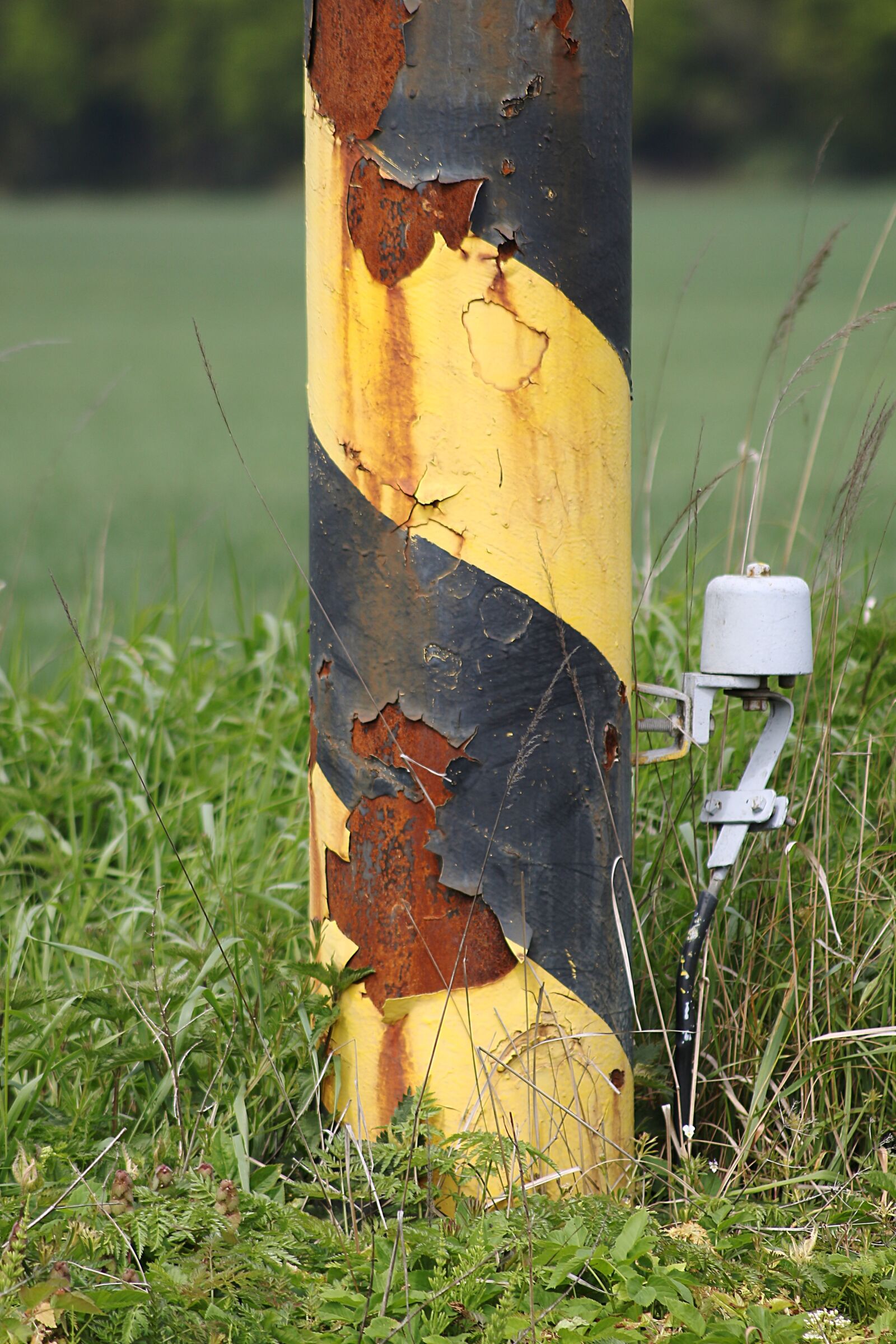Canon EOS 700D (EOS Rebel T5i / EOS Kiss X7i) sample photo. Railway, detail, strommast photography
