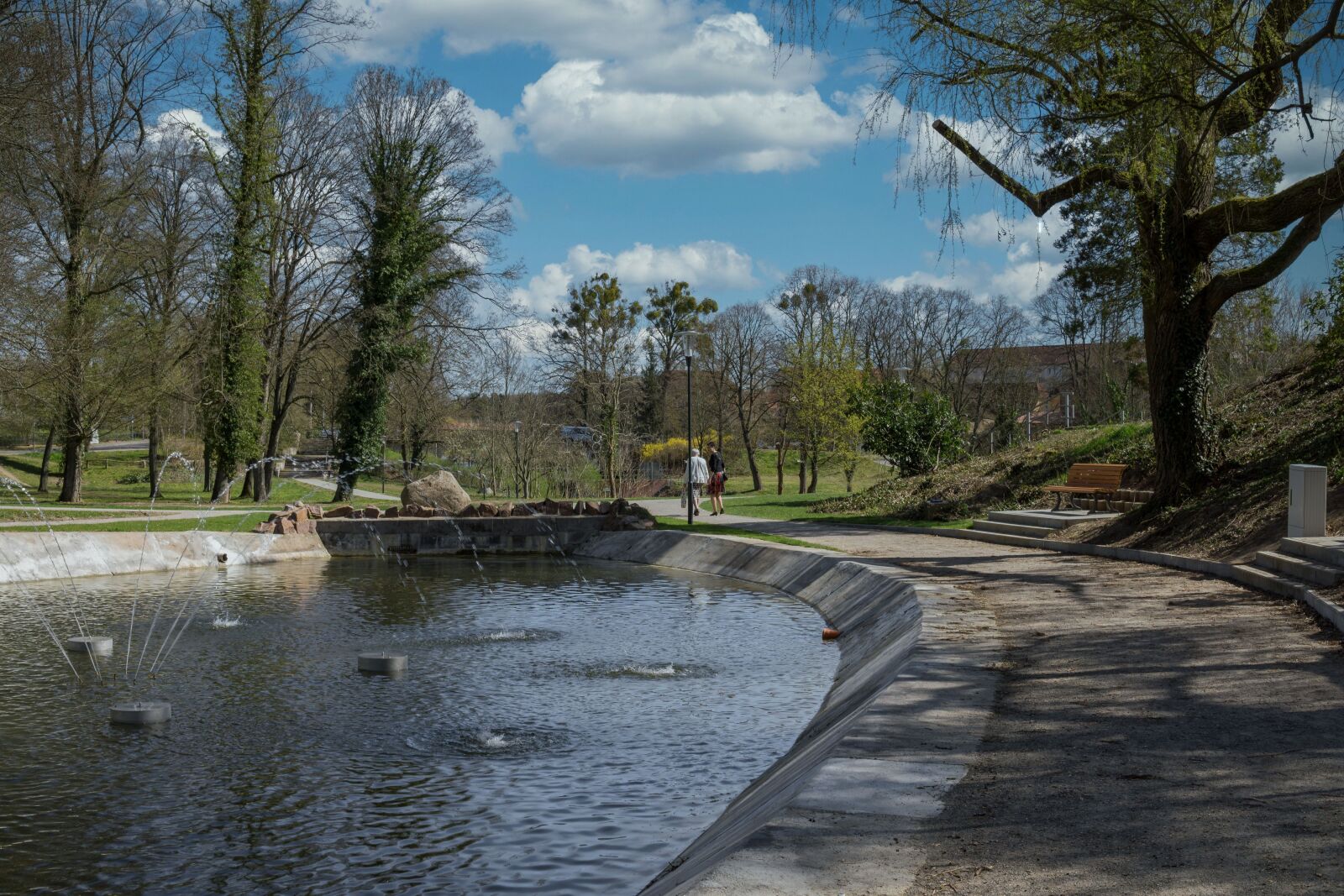 30mm F1.4 DC DN | Contemporary 016 sample photo. Fountain, park, water photography