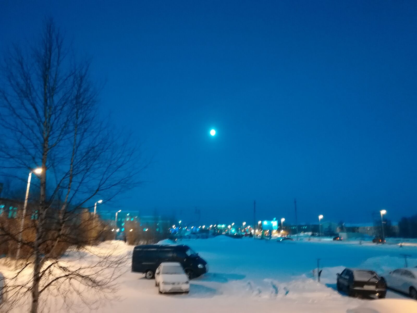 HUAWEI P10 lite sample photo. Winter, moon, night photography