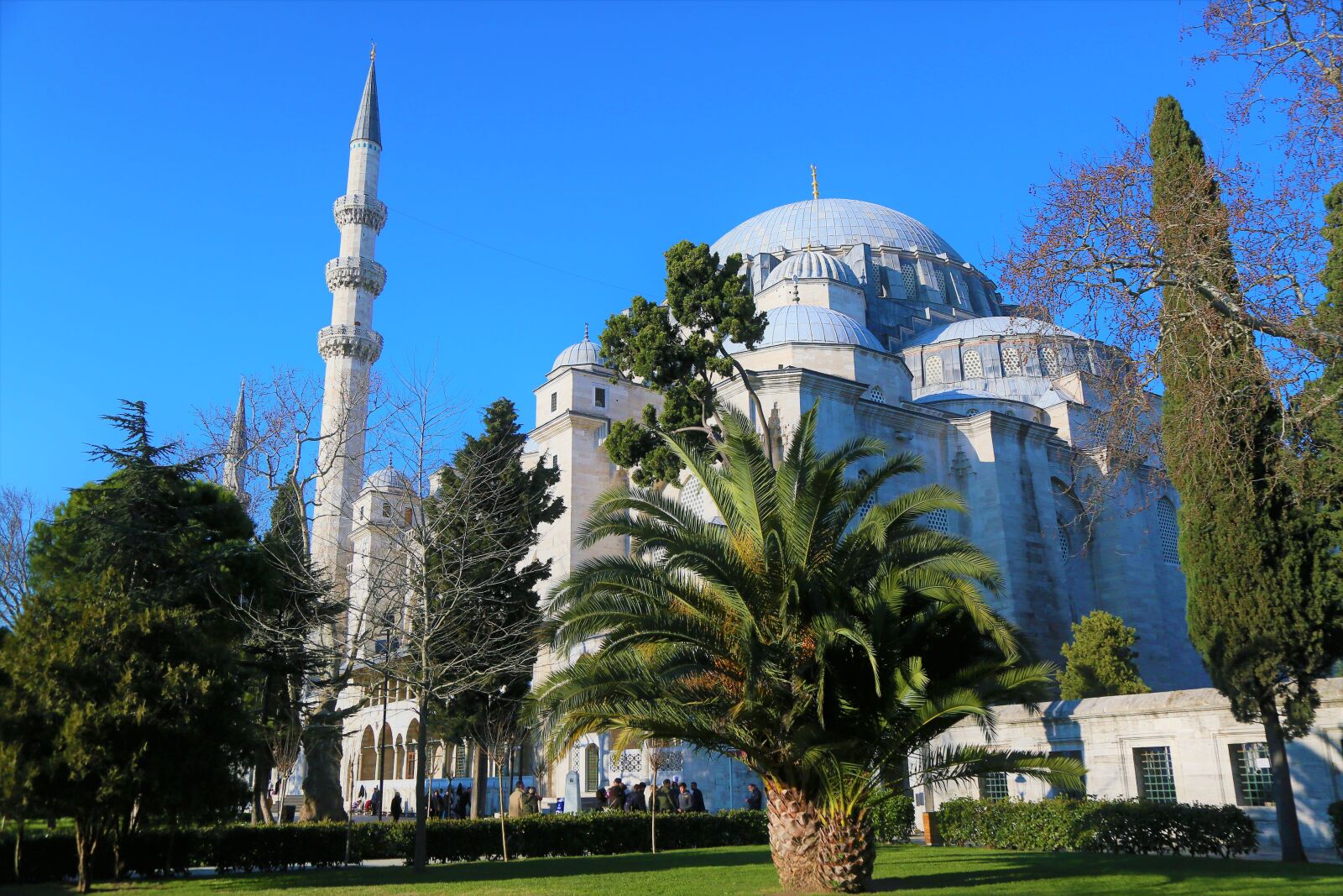 Canon EOS 5D Mark III sample photo. Cami, islam, religion photography