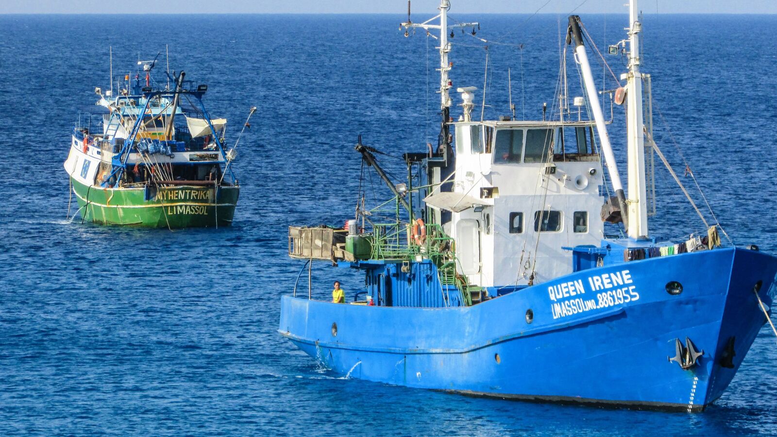 Canon PowerShot SX400 IS sample photo. Motor ship, fishing ship photography