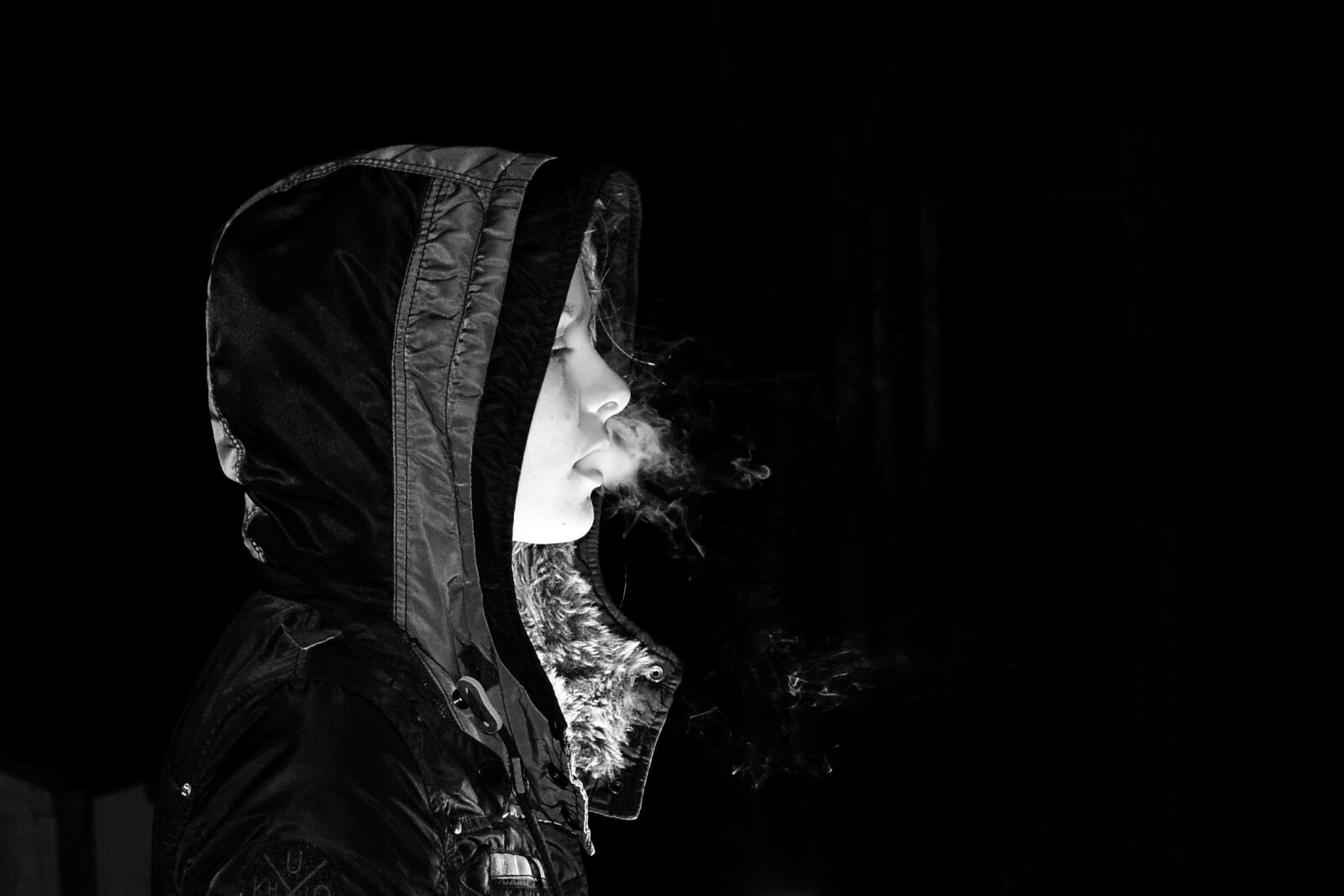 Nikon D7100 sample photo. Dark, smoke, side photography