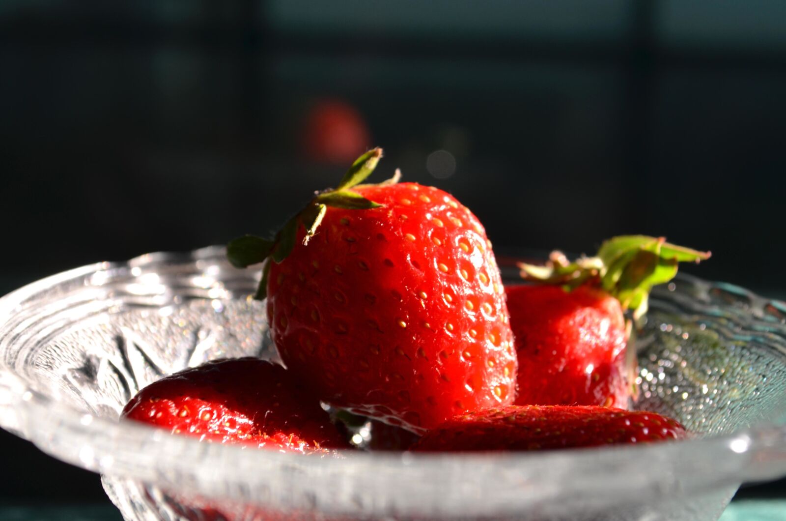 Nikon D5100 sample photo. Strawberry, bowl, fruit, berry photography