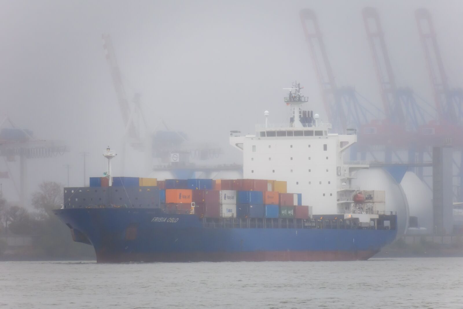 Canon PowerShot G3 X sample photo. Container ship, ship, cranes photography