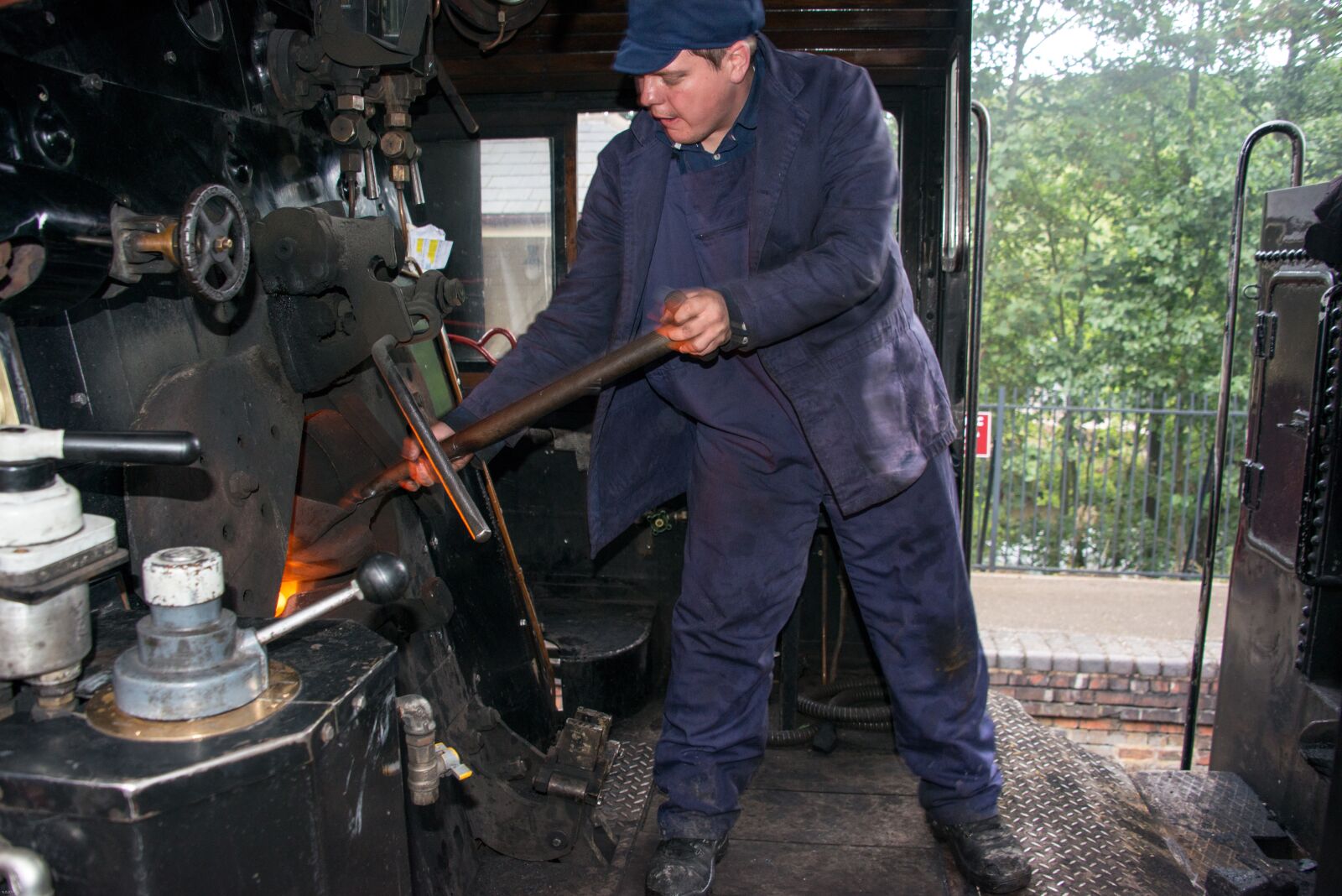 Nikon D800 sample photo. Steam train, locomotive, cabin photography