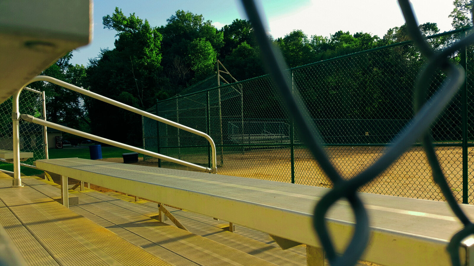 Samsung Galaxy Note5 sample photo. Baseball, bench, blue, sky photography
