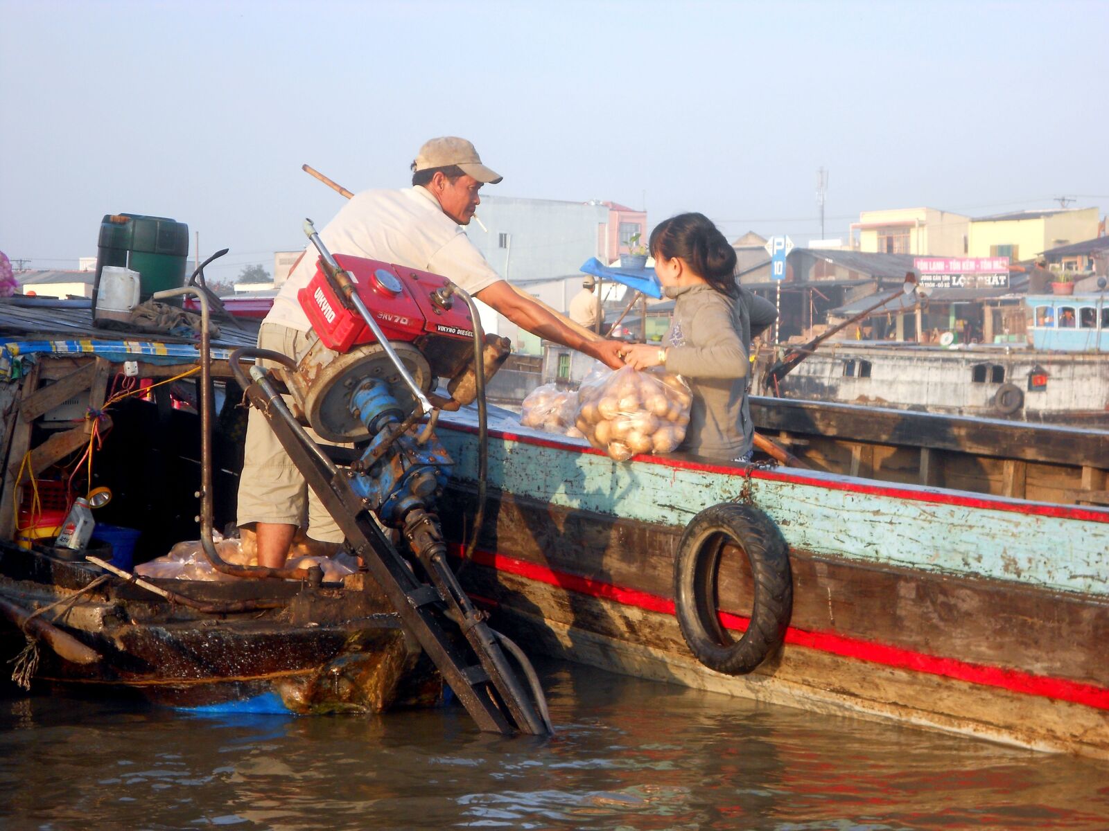 Nikon COOLPIX S2600 sample photo. Floating markets, rivers, boats photography