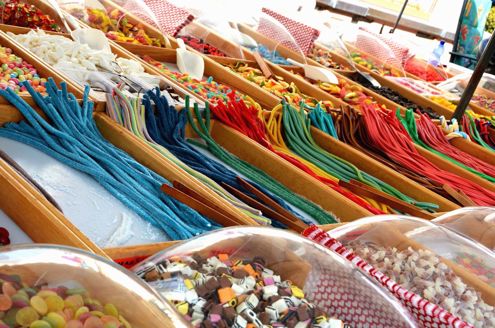 Nikon D5100 sample photo. Sweet, candy, stand, delicious photography