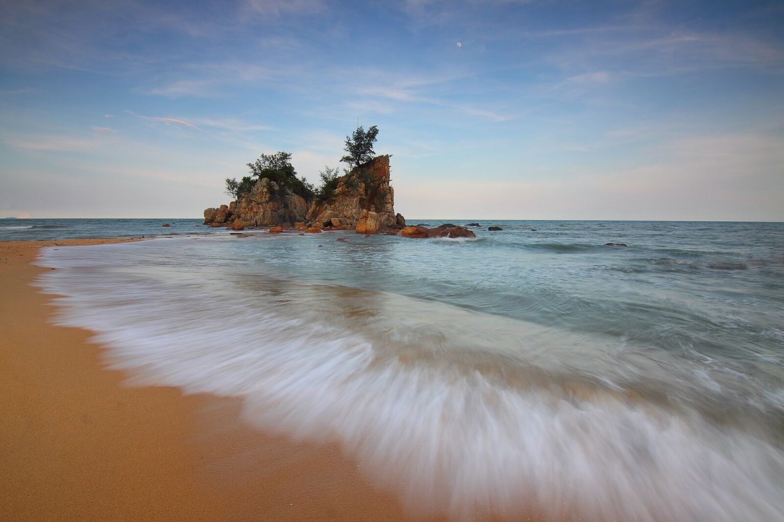 Canon EOS 50D sample photo. Beach, sand, sea photography