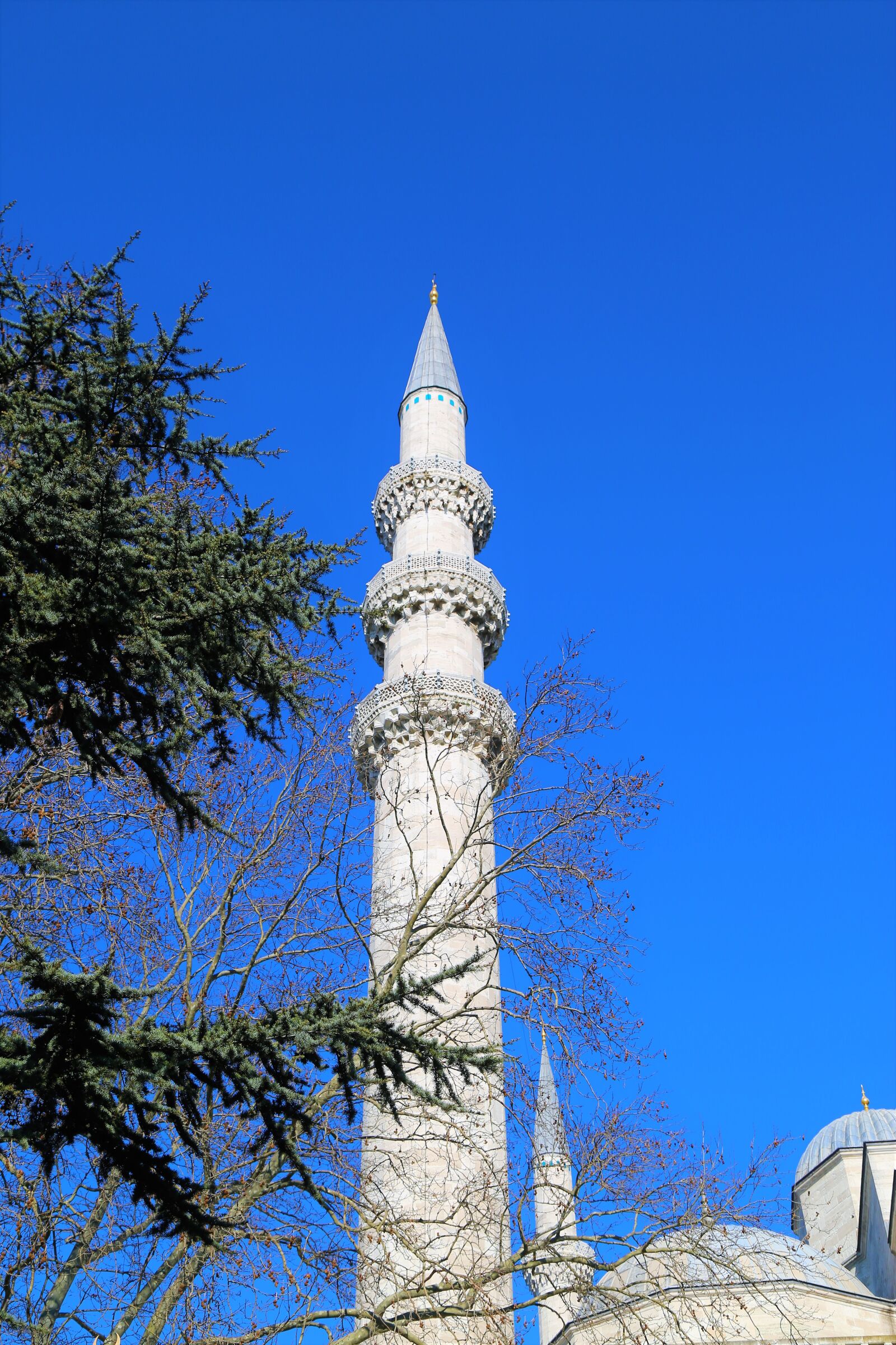 Canon EF 24-105mm F4L IS USM sample photo. Minaret, cami, architecture photography