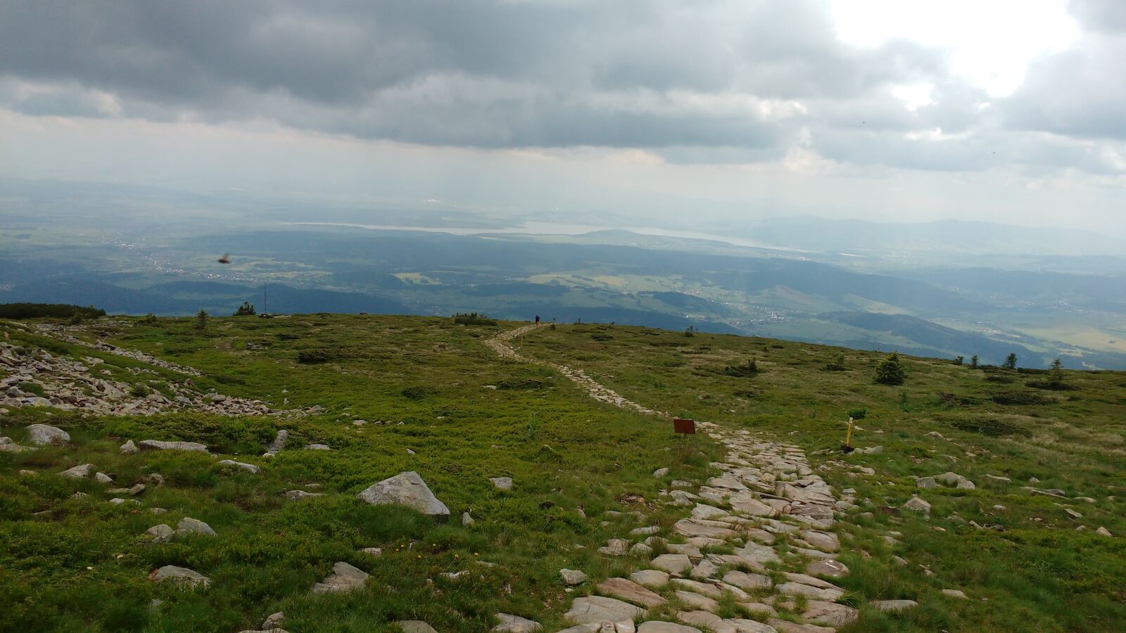 Motorola MotoG3 sample photo. Trail, babia top, gravel photography