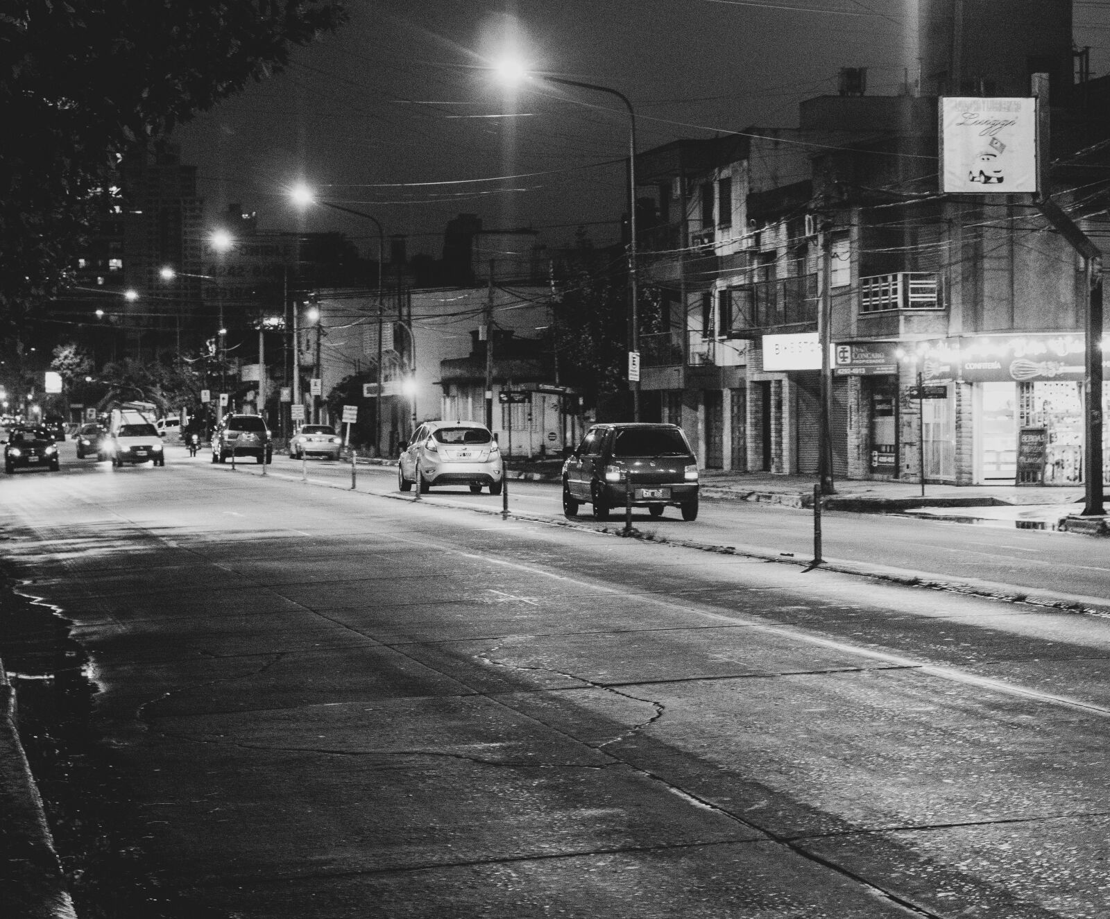 Canon EOS 80D sample photo. Night, car, street photography