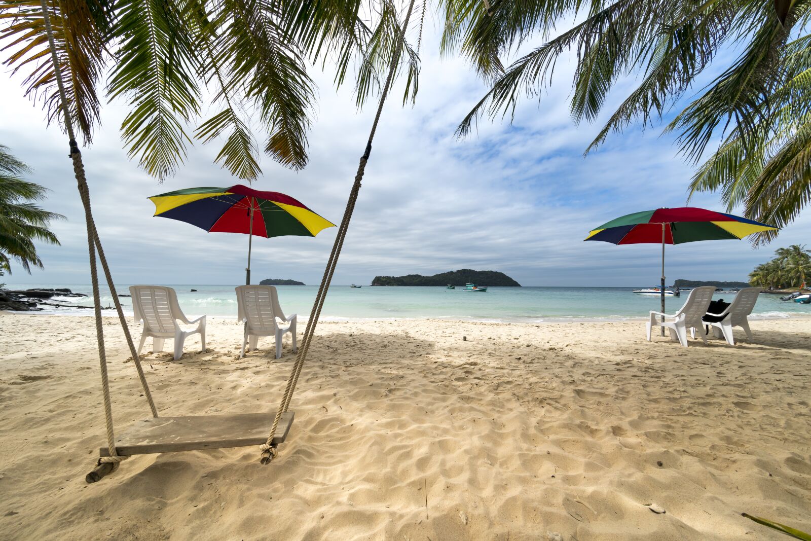 Voigtlander ULTRA WIDE-HELIAR 12mm F5.6 III sample photo. Outdoors, phuquoc, island photography