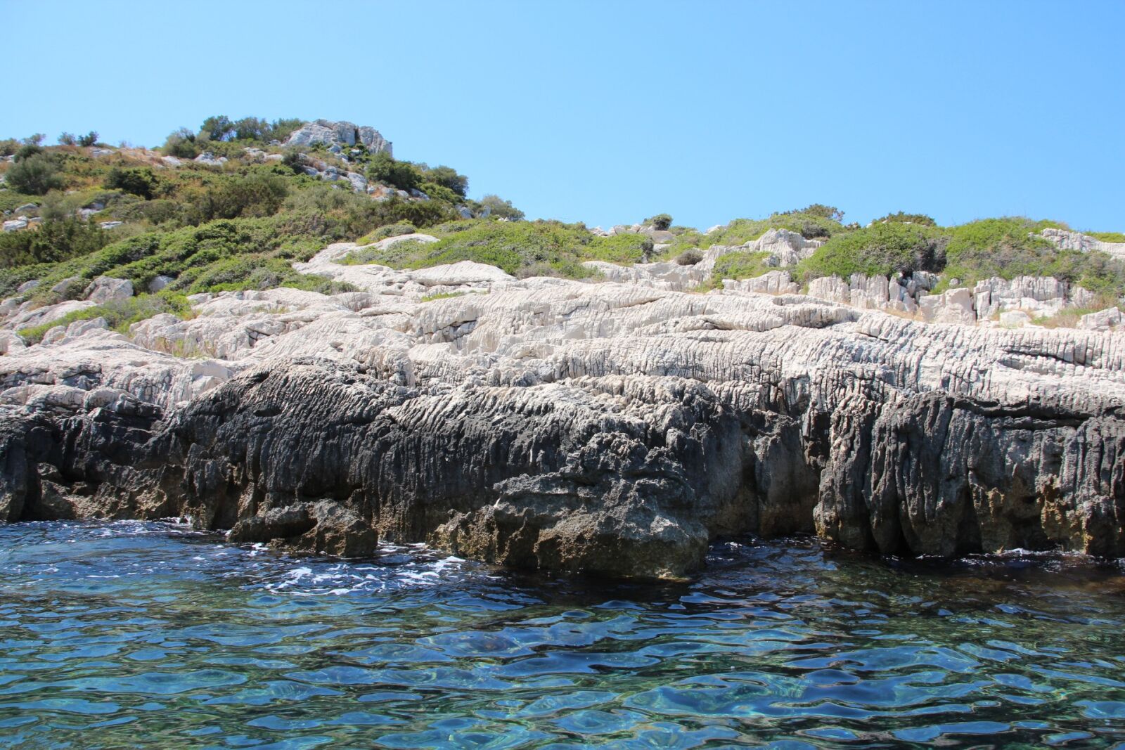 Canon EOS 600D (Rebel EOS T3i / EOS Kiss X5) sample photo. Sea, island, croatia photography
