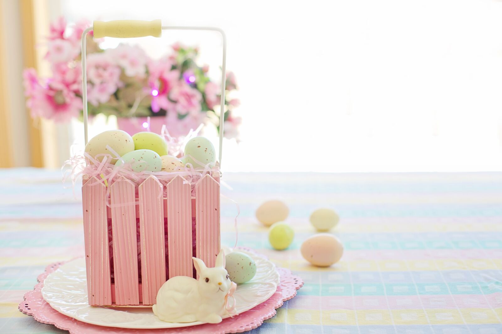Canon EF 50mm F1.4 USM sample photo. Easter, eggs, bunny photography