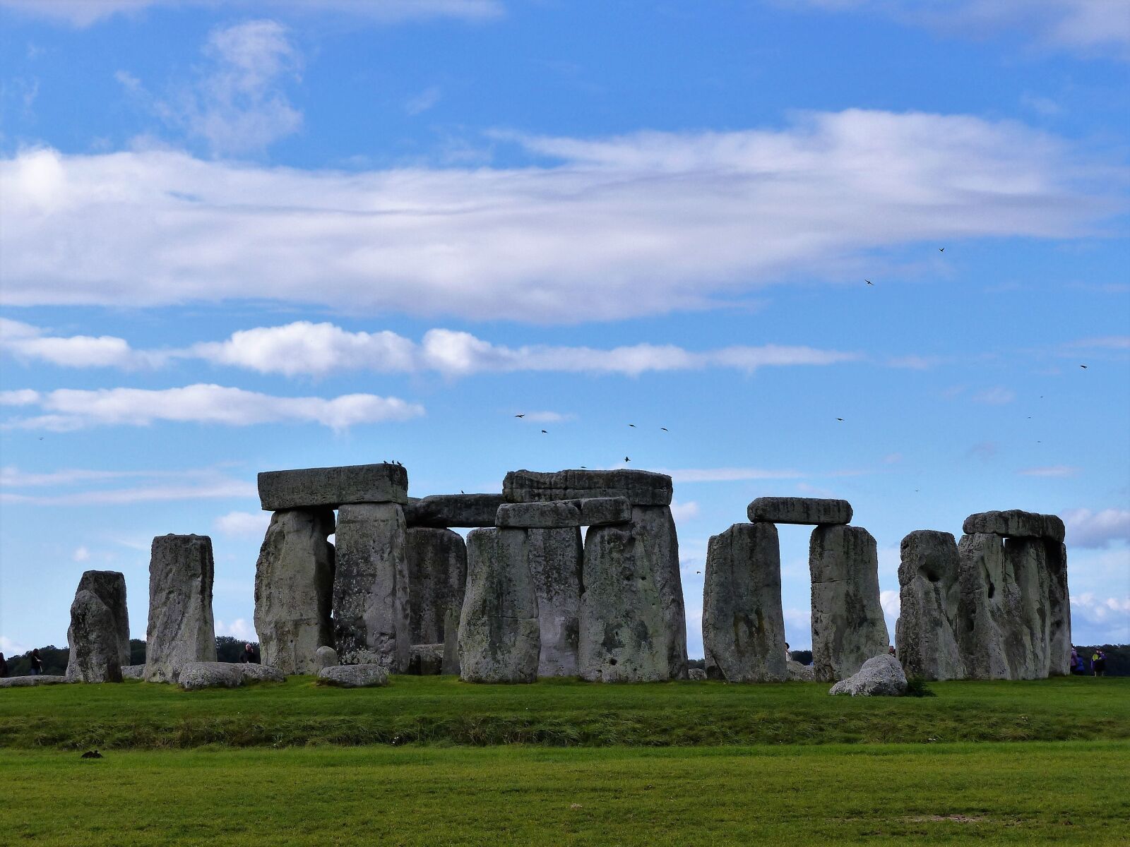 Panasonic Lumix DMC-FZ200 sample photo. Stonehenge, england, stones photography