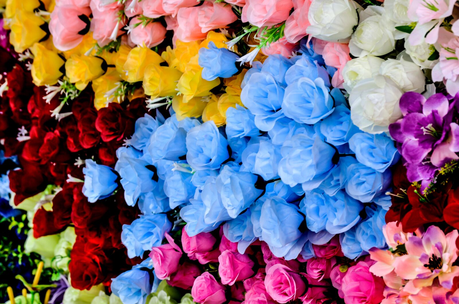 Nikon D90 sample photo. Fake, flowers, colourful photography