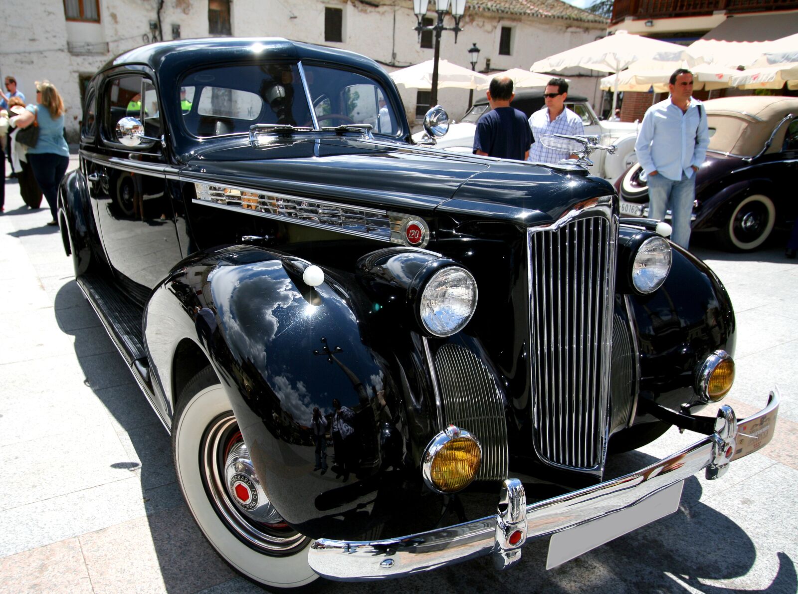 Canon EOS 350D (EOS Digital Rebel XT / EOS Kiss Digital N) sample photo. Spain, car, antique photography