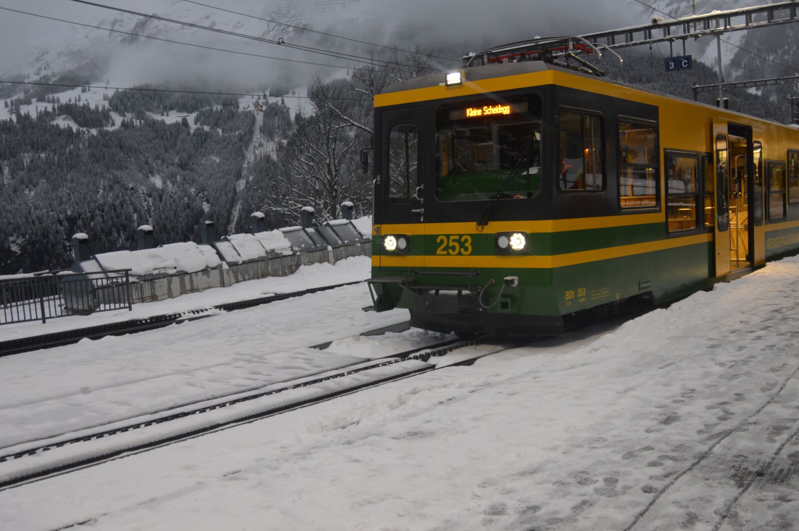 Nikon D3200 sample photo. Wab, wengen, trail photography