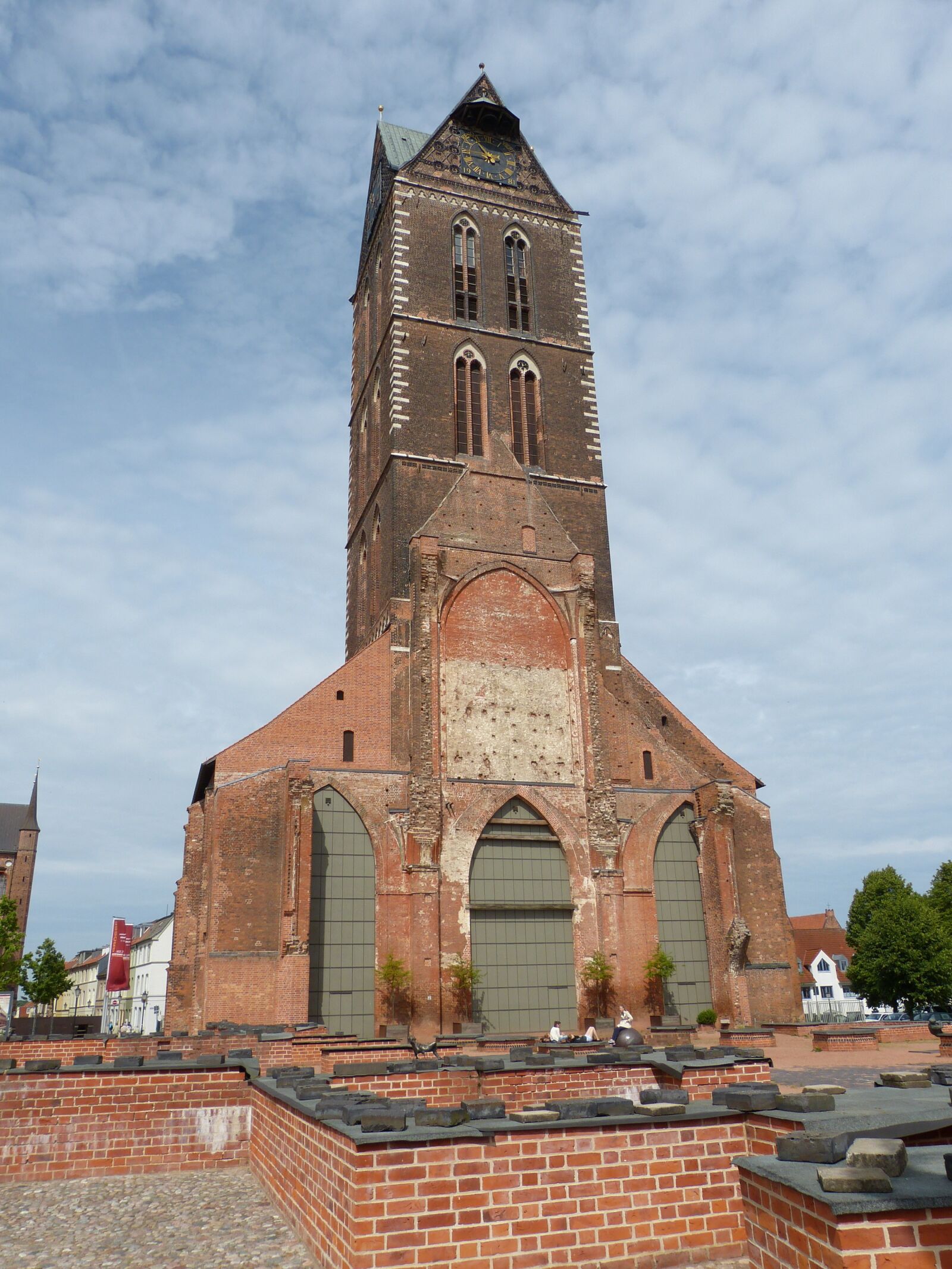 Panasonic Lumix DMC-FZ150 sample photo. Wismar, mecklenburg, historically photography