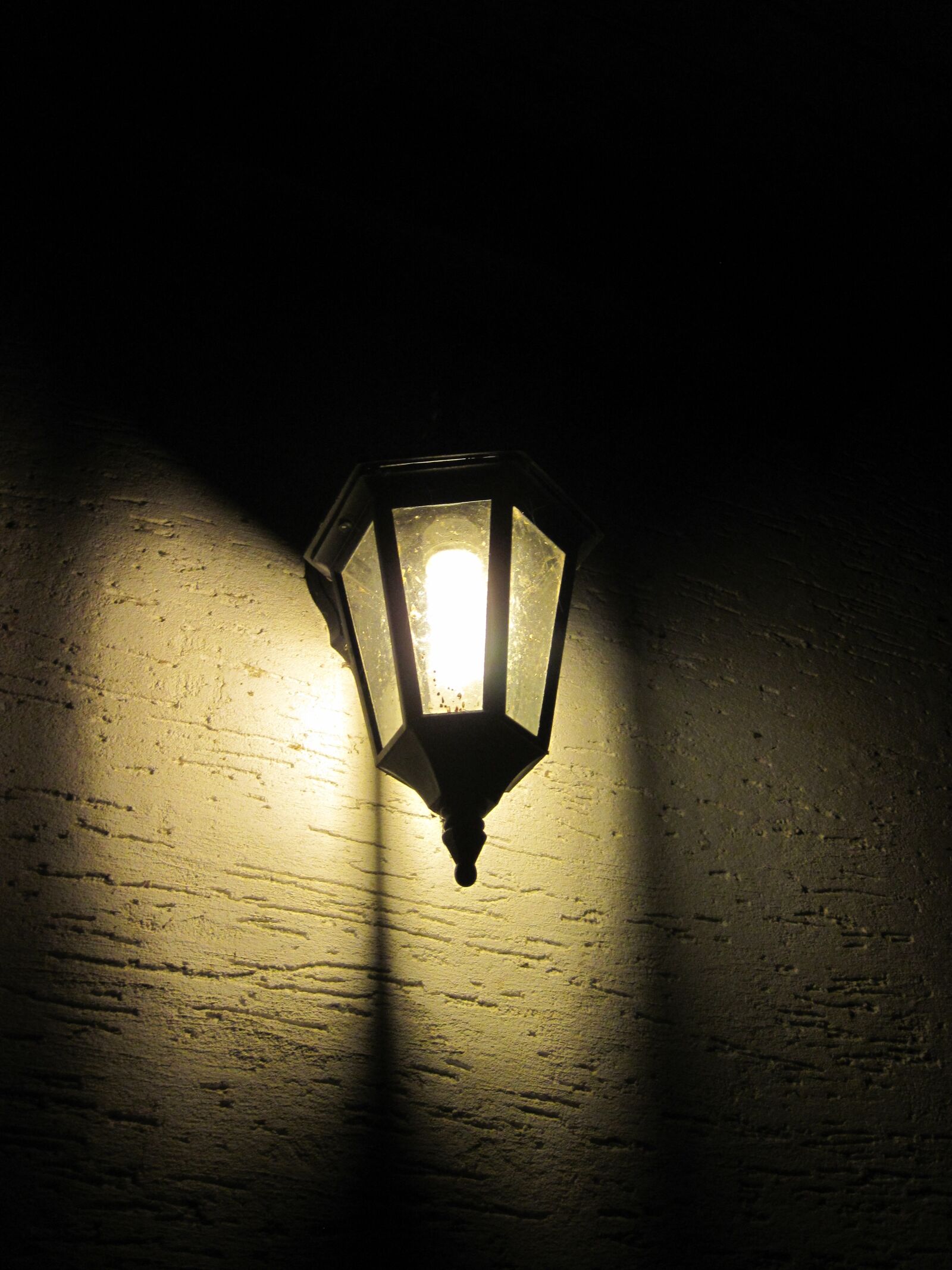 Canon PowerShot D10 sample photo. Lantern, night, light photography