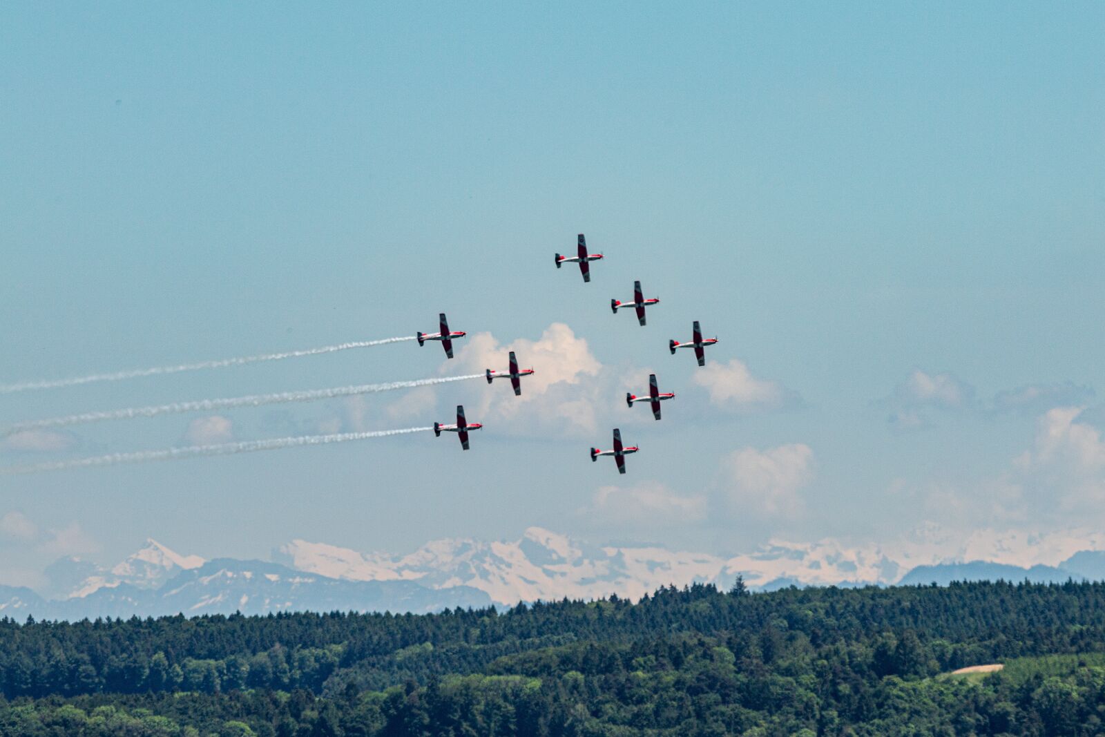 Canon EOS 6D Mark II sample photo. Pc-7, aircraft, airshow photography