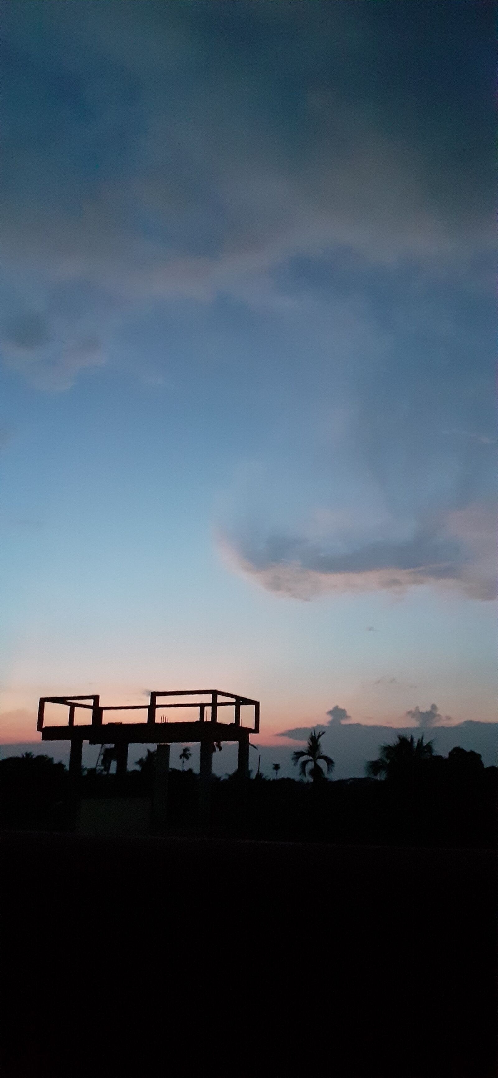 Samsung SM-M205F sample photo. Sunset, sky, clouds photography