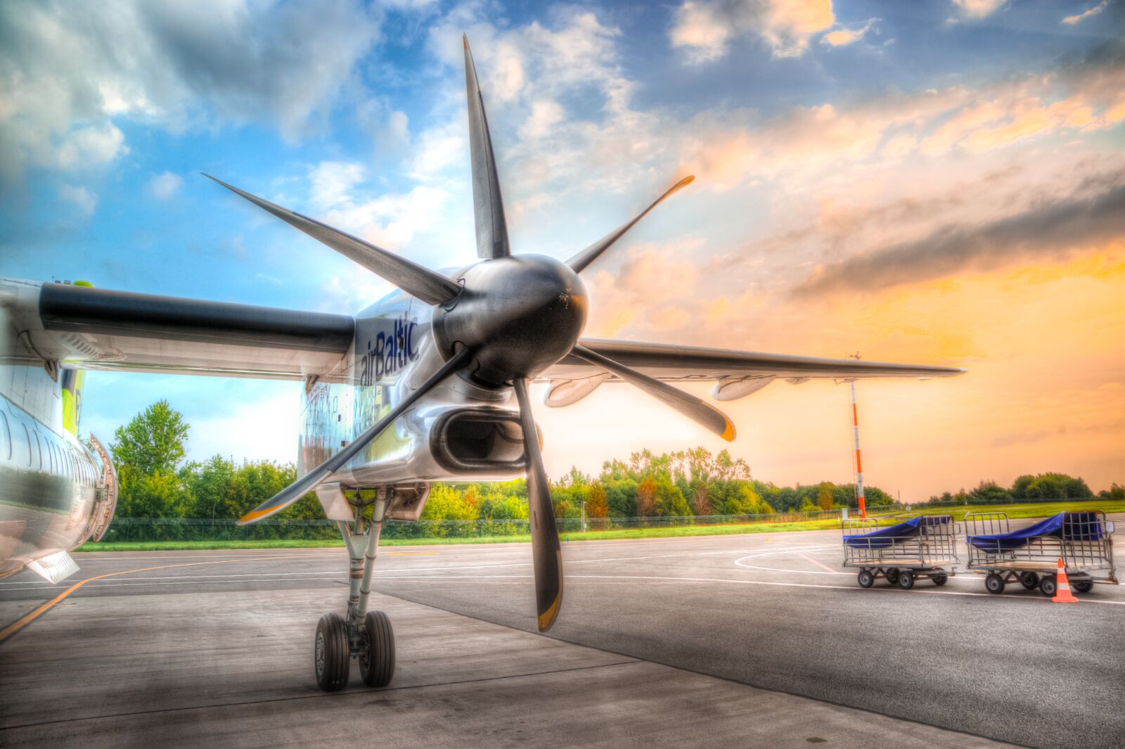Nikon D610 sample photo. Plane, airport, morning photography