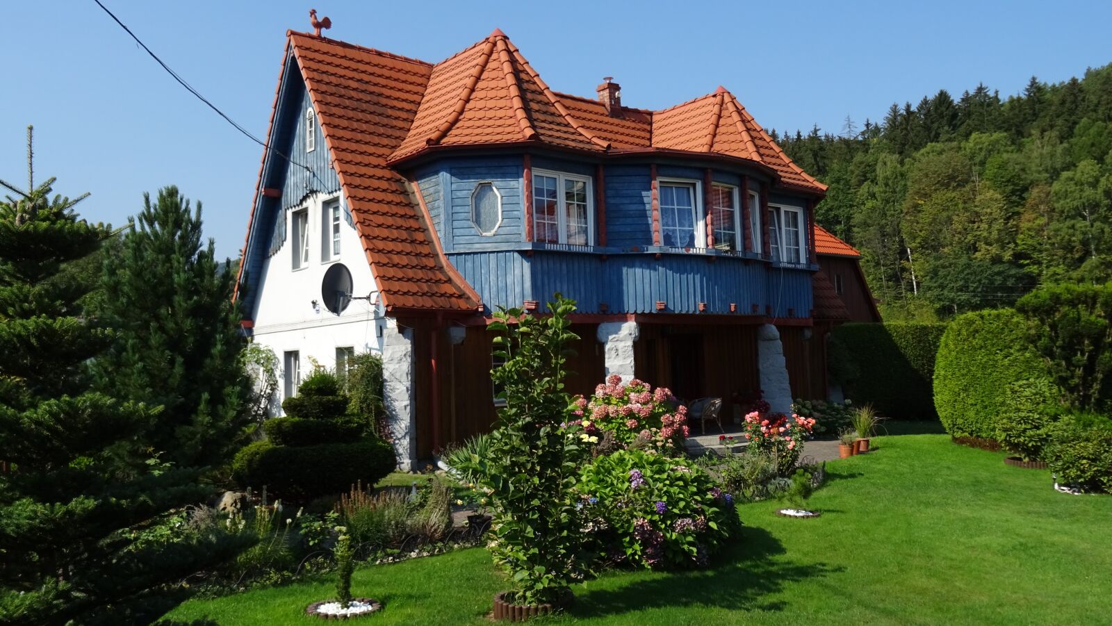 Sony DSC-HX60 sample photo. Polanica, poland, architecture photography