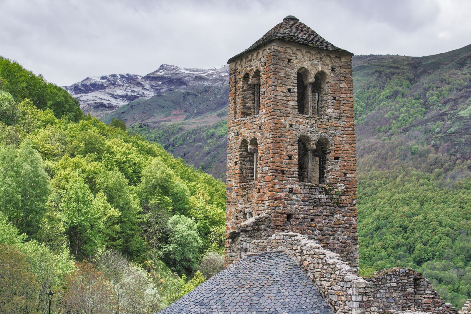 Canon EOS 600D (Rebel EOS T3i / EOS Kiss X5) sample photo. France, landscape, mountains photography
