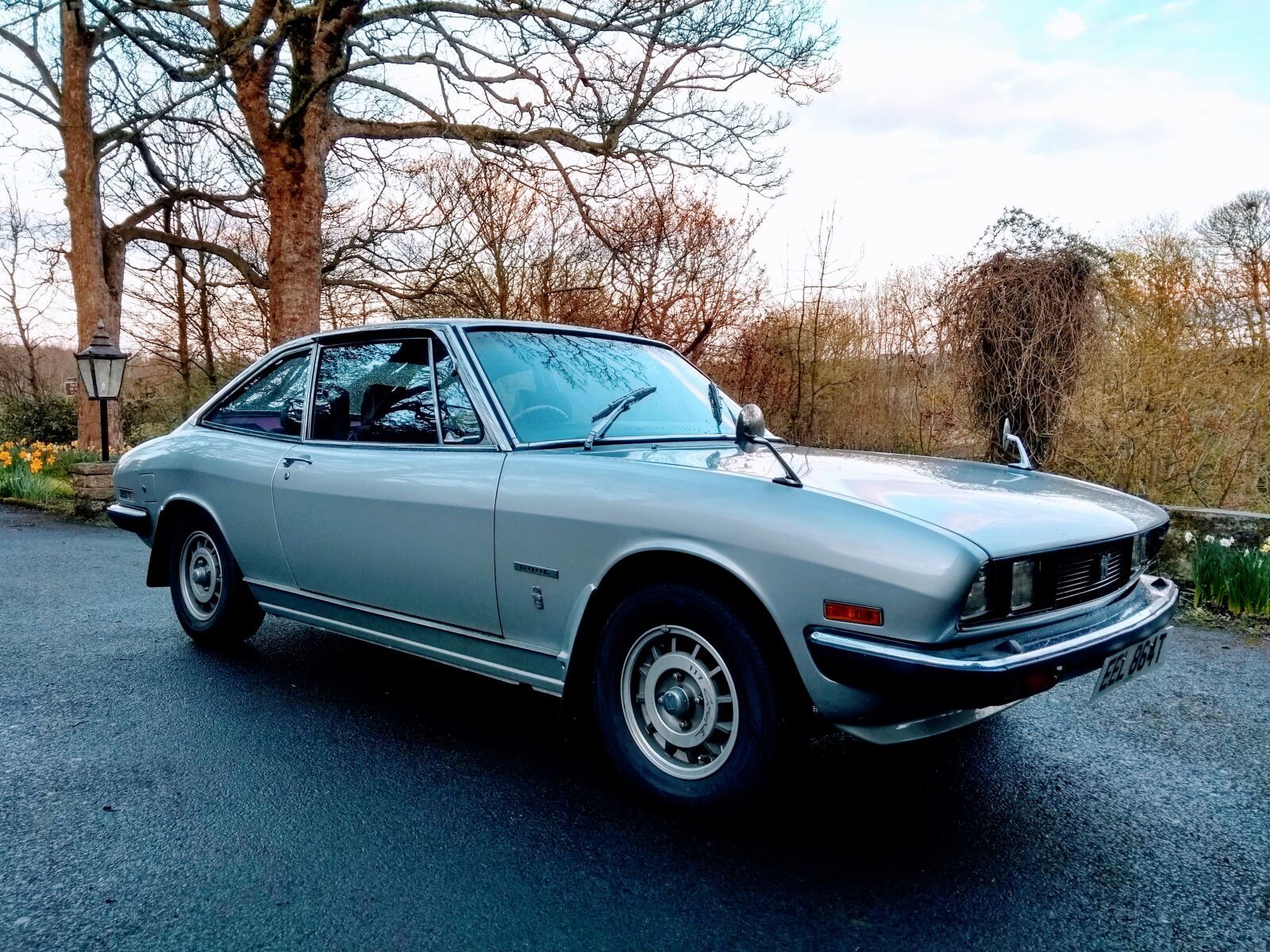 Motorola Moto G (5th Gen) sample photo. Classic-car, isuzu, 117coupe photography