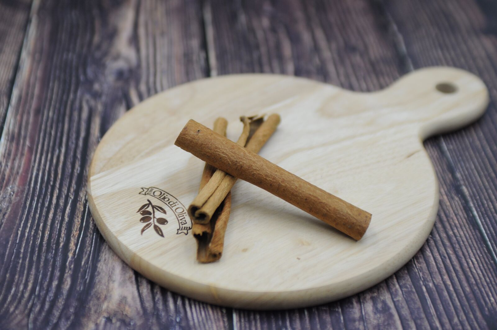Nikon D90 sample photo. Cinnamon, time or cinnamon photography
