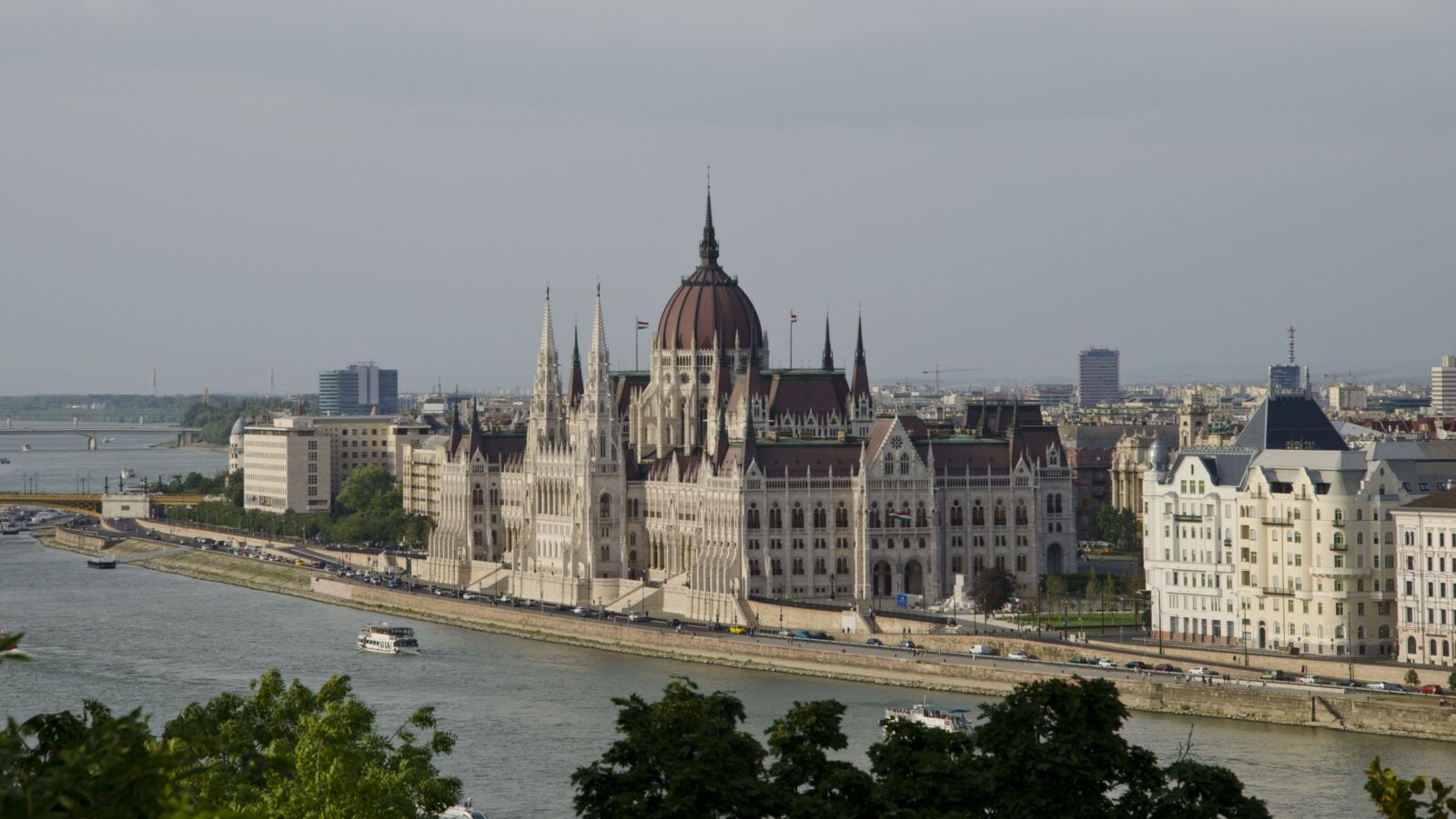 Nikon D5100 sample photo. Budap, the parliament, w photography