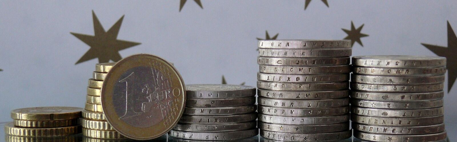 Leica V-LUX 1 sample photo. Euro, euro coin, money photography
