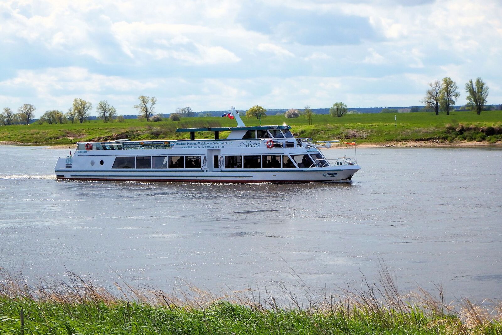 Fujifilm FinePix SL1000 sample photo. Excursion steamer, ship, river photography