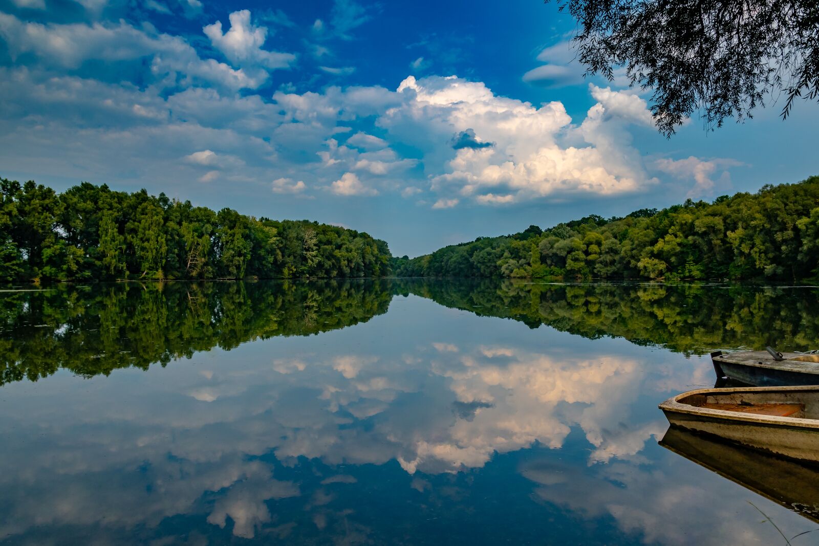 Nikon D500 sample photo. River, clouds, bavaria photography