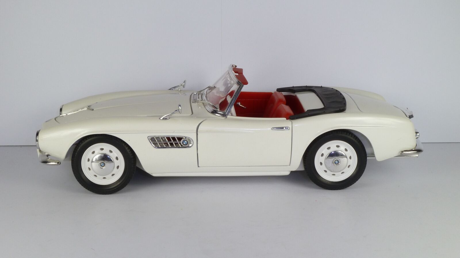 Panasonic Lumix DMC-ZS7 (Lumix DMC-TZ10) sample photo. Bmw, 507, 1956 photography