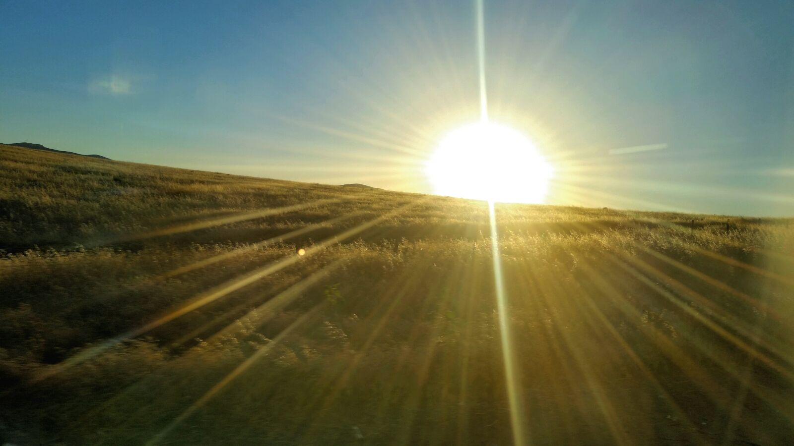 Samsung Galaxy S5 sample photo. Sunset, hill, sky photography