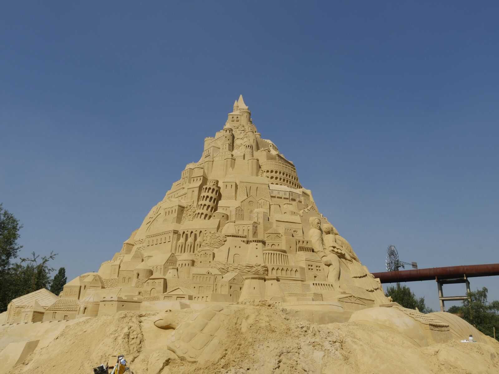 Panasonic Lumix DMC-GH4 sample photo. Sand, castle, sandburg photography