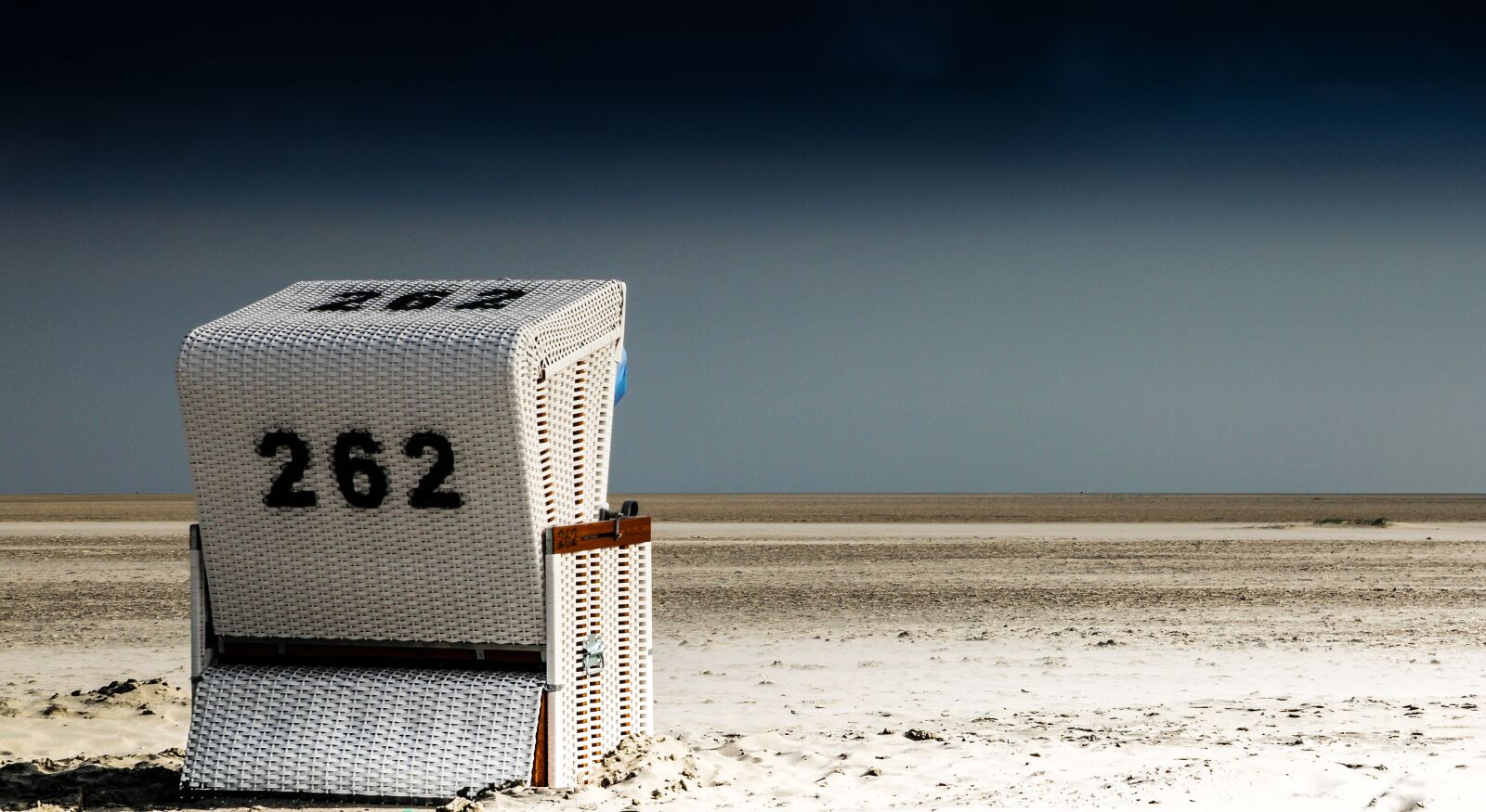Canon EOS 7D sample photo. Beach chair, rest, vacations photography