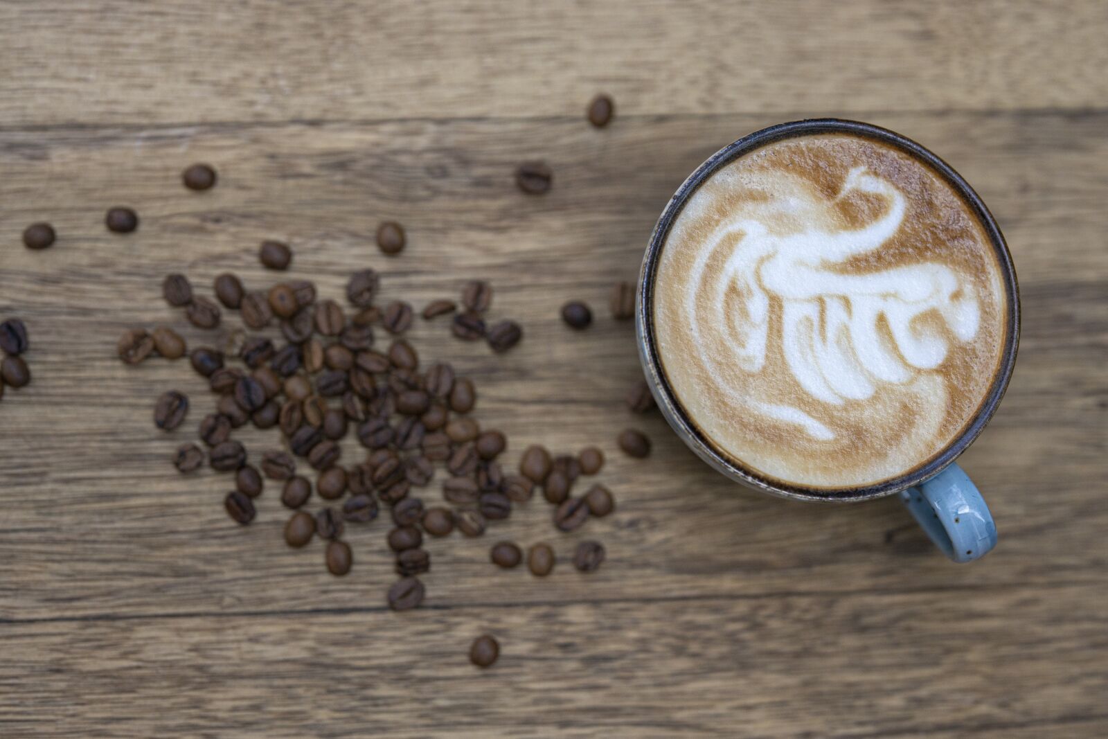Canon EOS R + Canon RF 85mm F1.2L USM sample photo. Coffee, latte, cappuccino photography