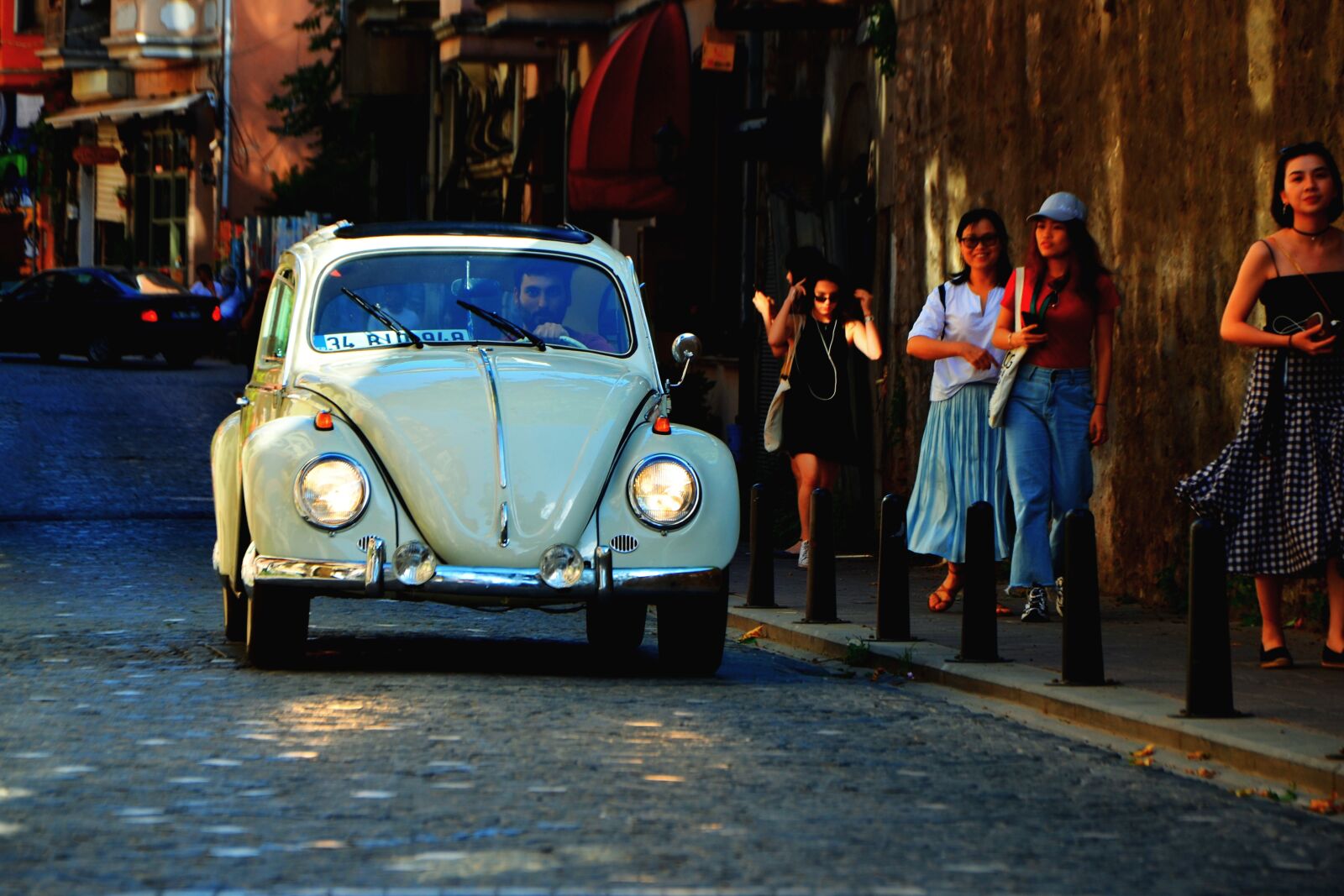Nikon D7000 sample photo. Battle, bug, nostalgia photography