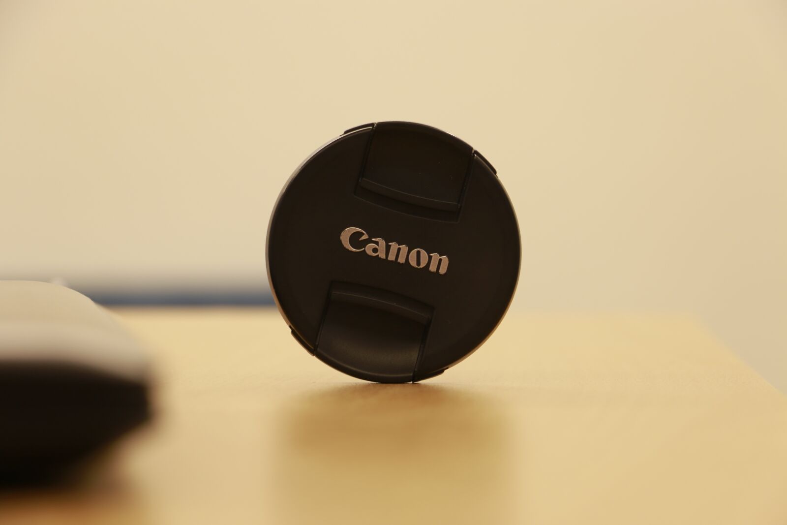 Canon EOS 70D sample photo. Canon, machine, table photography
