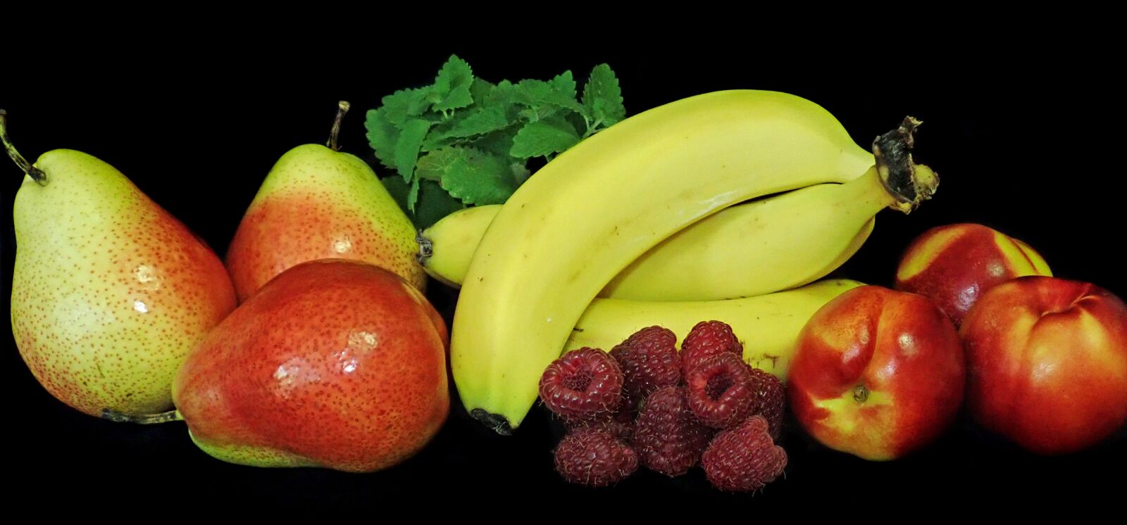 Olympus TG-5 sample photo. Fruit, pears, bananas photography